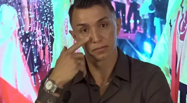 غالاتسراي يودع موسليرا في لحظات بكائه