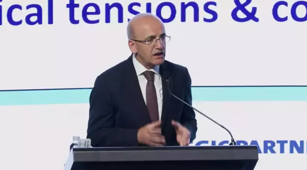 Minister Şimşek drew attention to a new topic that needs to be discussed regarding the economy and finance.