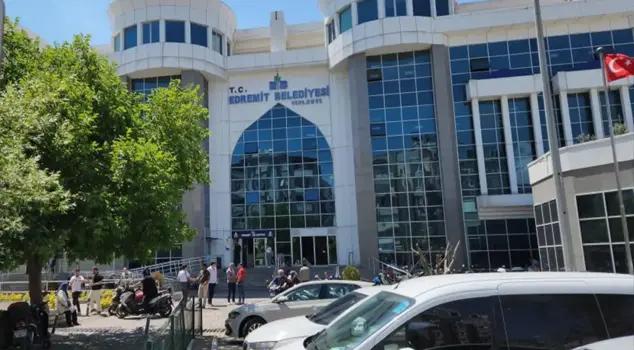 Operation against irregularities at the CHP-run Edremit Municipality! 7 people detained.
