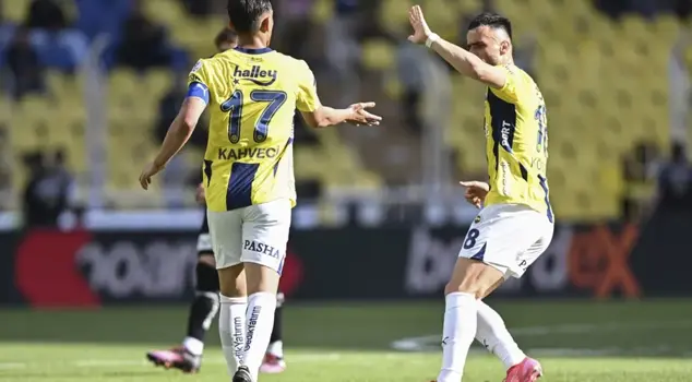Fenerbahçe came from behind to win in the last match of the league.