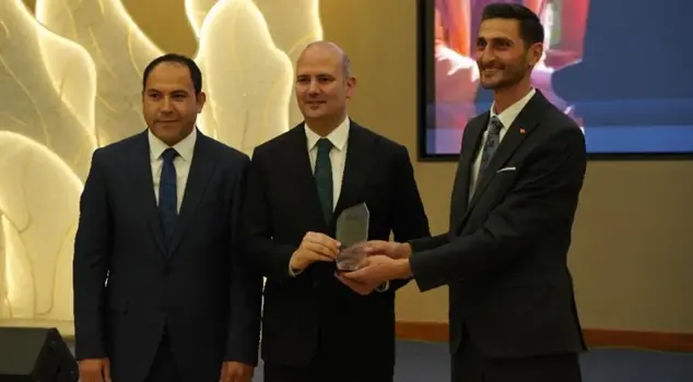 AK Party Deputy Chairman Ömer İleri awarded 'Member of the Year' prize.