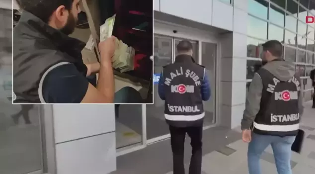 Yeni İBB operasyonundan ilk görüntüler! Kasadan balya balya dolar çıktı. 

الترجمة إلى العربية:

أول لقطات من عملية بلدية إسطنبول الجديدة! خرجت من الخزنة رزم من الدولارات.