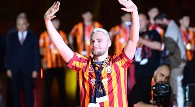Surprise suitor for Victor Nelsson! Galatasaray's eternal rival wants him.