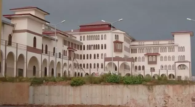 The Balıkesir Governorship denied the claim that education was suspended at a school due to smallpox.