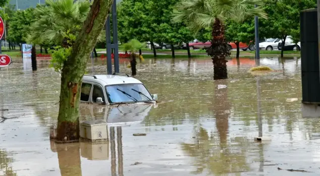 A 72-year-old citizen went missing in the flood disaster in Trabzon.