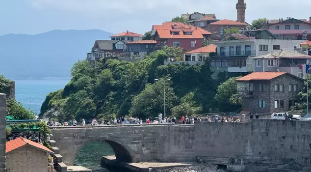 Amasra، خلال عطلة العيد، تستضيف عددًا من الضيوف يعادل 10 أضعاف عدد سكانها.