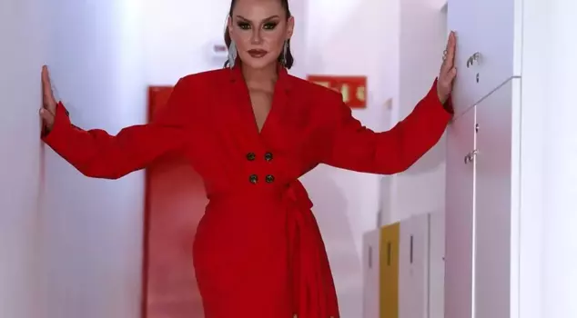 Deniz Seki عادت إلى المسرح: فقدت 15 كيلوغرامًا في شهرين!