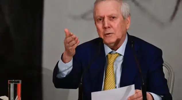 عقد اجتماع مفاجئ مع الأعضاء في المؤتمر من قبل عزيز يلدريم!