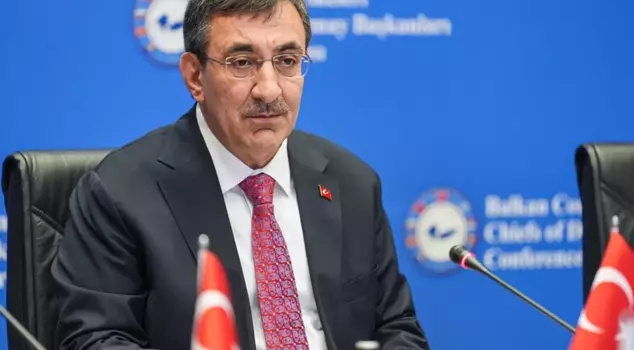Cevdet يلماظ: هناك خياران بشأن قضية مؤتمر حزب الشعب الجمهوري.