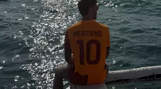 Tottenham star Maddison wore a Galatasaray jersey, and the fans were thrilled.