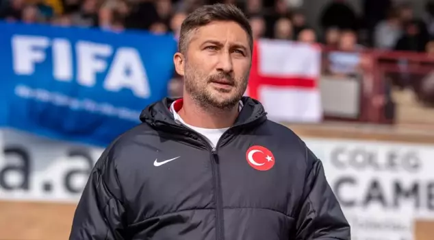 تاريخ انتهاء فترة صبري ساريوغلو مع المنتخب الوطني تحت 19 عامًا