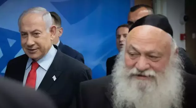 Israeli Housing Minister Goldknopf resigned from the government along with his party.