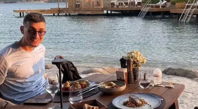 The star goalkeeper Djordje Petrovic, who is on Galatasaray's agenda, is in Bodrum.