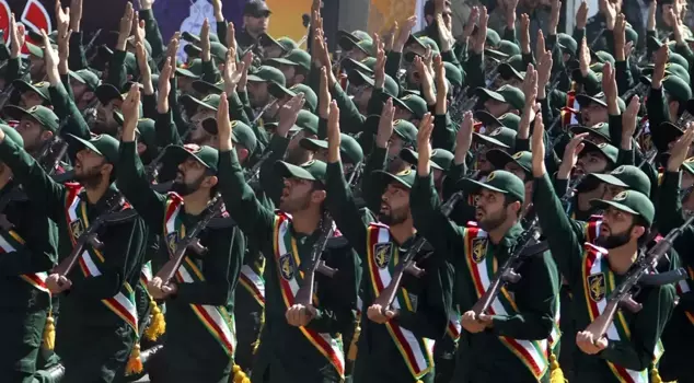 A key figure of the Revolutionary Guards and two generals were killed in an Israeli attack.