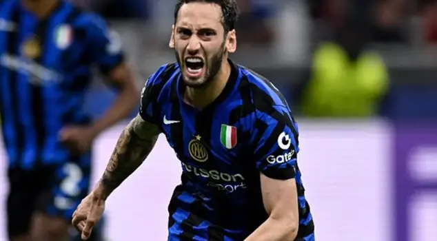 Hakan Çalhanoğlu's manager is in Istanbul for the transfer.
