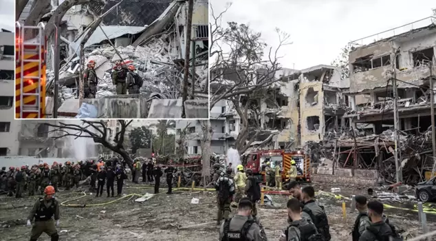 The first images from Tel Aviv, which was hit by Iranian ballistic missiles at night.