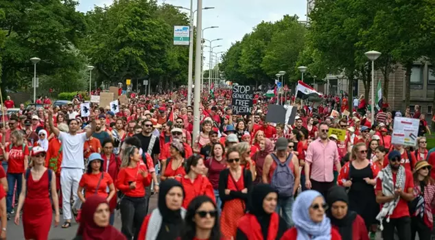 The largest protest in the last 20 years in The Hague! 150,000 people took to the streets for Palestine.