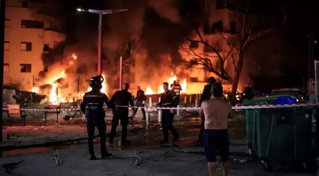 After Trump's threat, Iran attacked the U.S. Embassy in Israel.