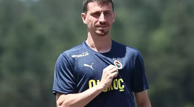 While everyone is on vacation, Mert Hakan Yandaş makes a surprising move! Look what he did.