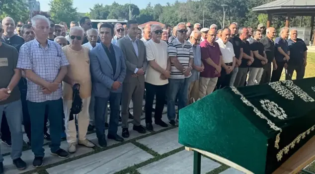 Master artist Mehmet Erenler was bid farewell on his final journey.