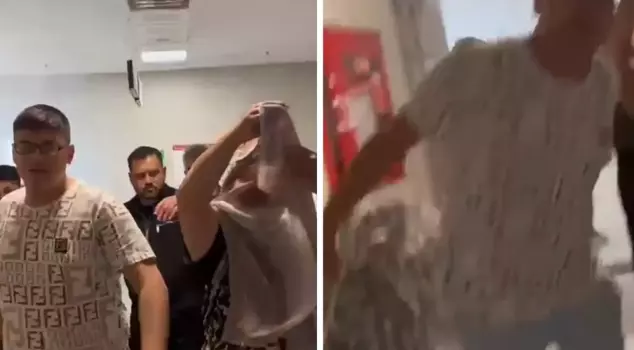 The relatives of the heartless father attacked the reporters.