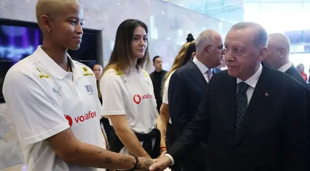 President Erdoğan received the Turkish Women's National Volleyball Team.