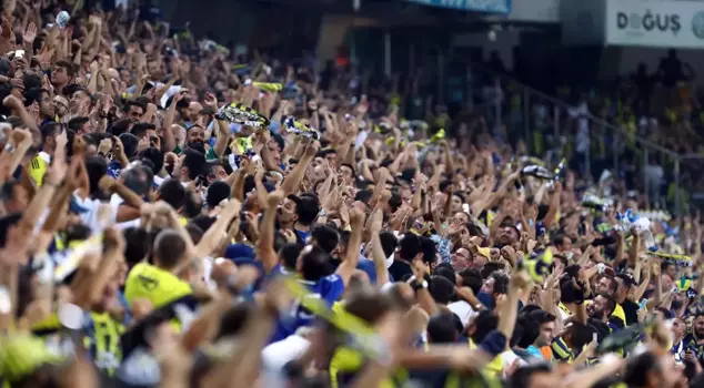 Fenerbahçe makes an official offer for a star worth 77 million euros.