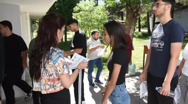Millions of students are sweating! The first session of the YKS, the TYT, has begun.