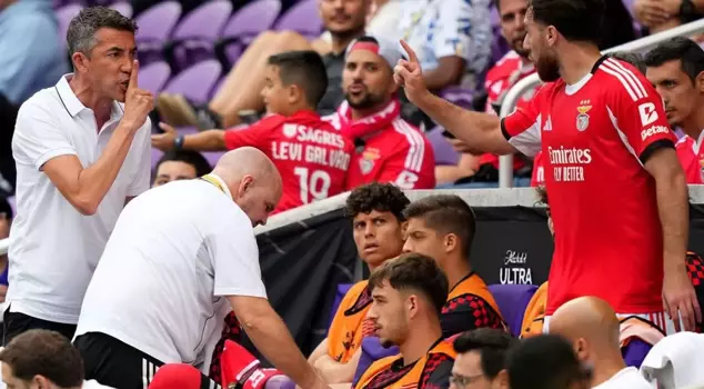 Orkun Kökçü, who was taken off the game, was furious.