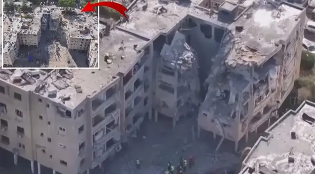 The large debris in Israel was captured like this by the drone camera.