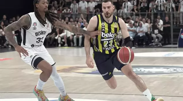 In the breathtaking derby, victory goes to Fenerbahçe Beko.