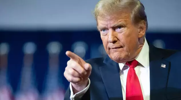 Trump hurled insults again: Stupid and thick-headed.