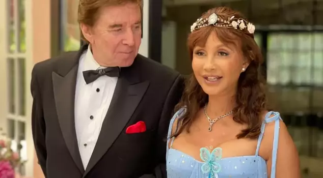 A youth idol of a bygone era, Bobby Sherman has passed away.