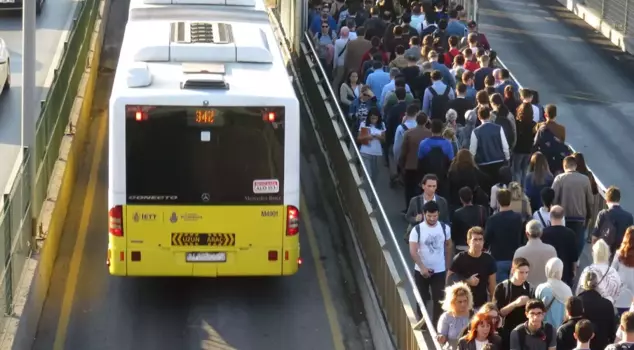 The proposal for a fare increase in public transportation in Istanbul was rejected.