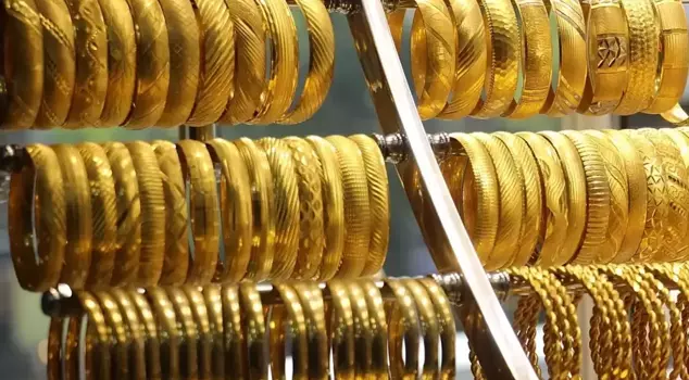 Critical data was released, and gold prices plummeted sharply.