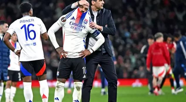 Paris Saint Germain is saving the relegated Lyon.