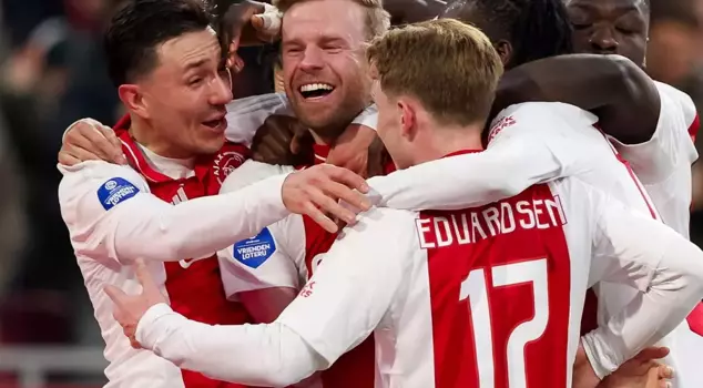 Ajax is sending 7 players away from the team.