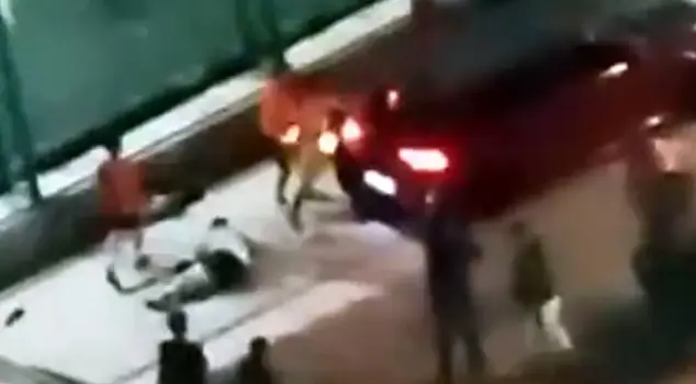 Fight on the turf field: First, they stabbed, then they tried to run over.