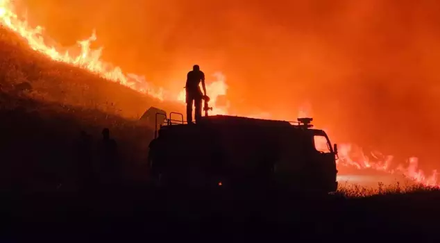A fire has also broken out in Elazığ: Residential areas have started to be evacuated.