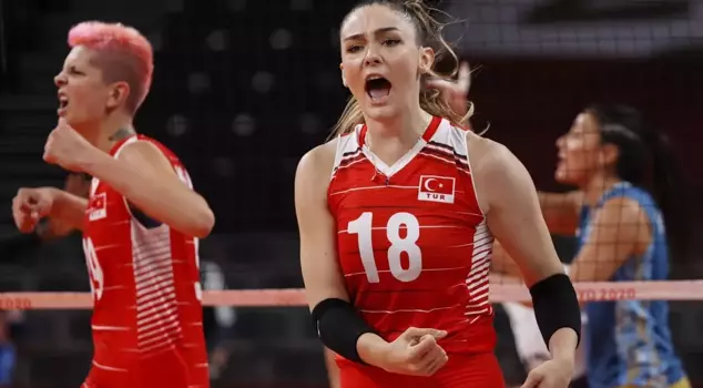 Zehra Güneş and her sister shared photos from the wedding! Everyone who saw them made the same comment.