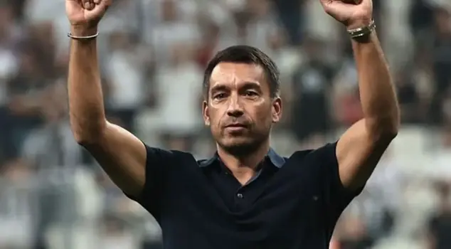 Giovanni van Bronckhorst, who left Beşiktaş, signed with a world giant.