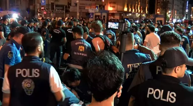 The CHP's Saraçhane rally was eventful! 42 people who insulted the President are in custody.