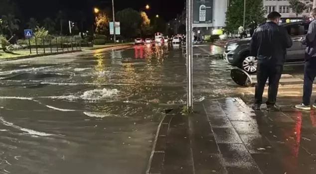 Heavy rainfall in Fatsa caused flooding.