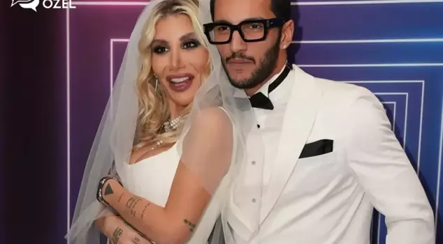 The love between İrem Derici and DJ Melih Kunukcu has ended.