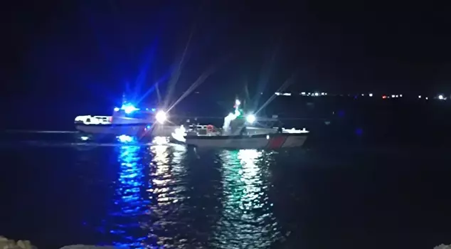 In Mersin, one of the three people who entered the sea at night drowned; two people are missing.