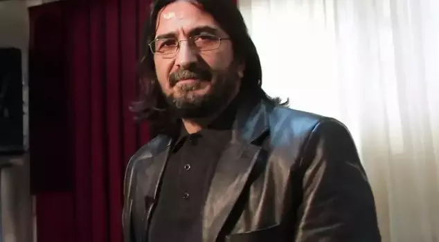 Journalist-writer Nihat Genç has passed away.