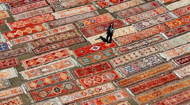 In Antalya, temperatures reached 40 degrees, and the fields were covered with a carpet.