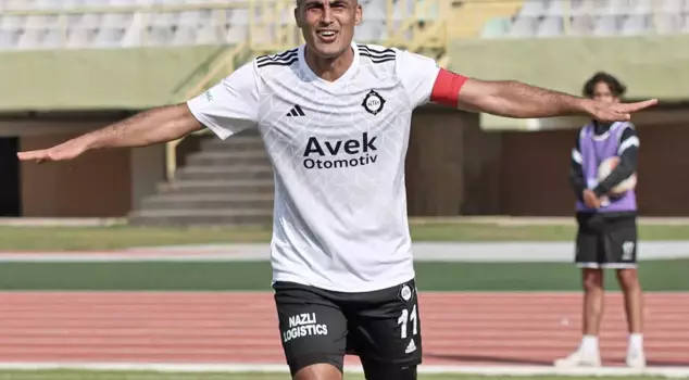 44-year-old captain Murat Uluç makes a great sacrifice for his club.