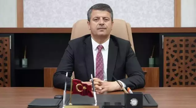 The Mayor of Adıyaman, Abdurrahman Tutdere, has been detained.