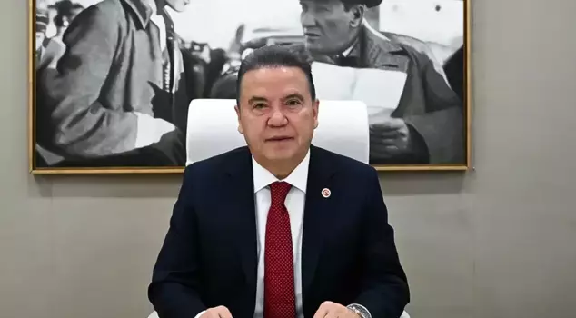 Antalya Metropolitan Municipality Mayor Muhittin Böcek is also in custody.